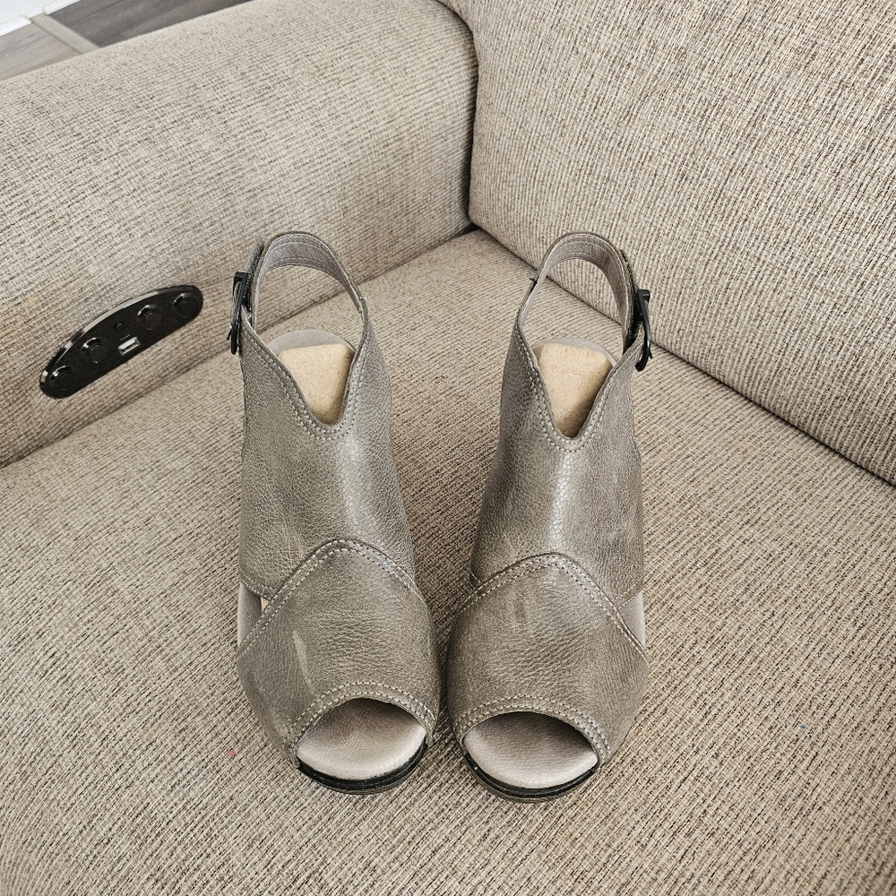 Dansko Vanda Peeptoe - Picture 4 of 8